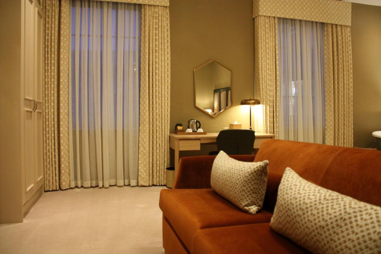 Hotel The Bell Hotel, 4*
