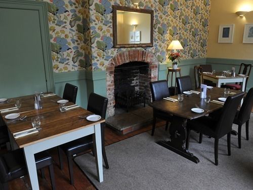 The Bell Hotel, Hotel 4*